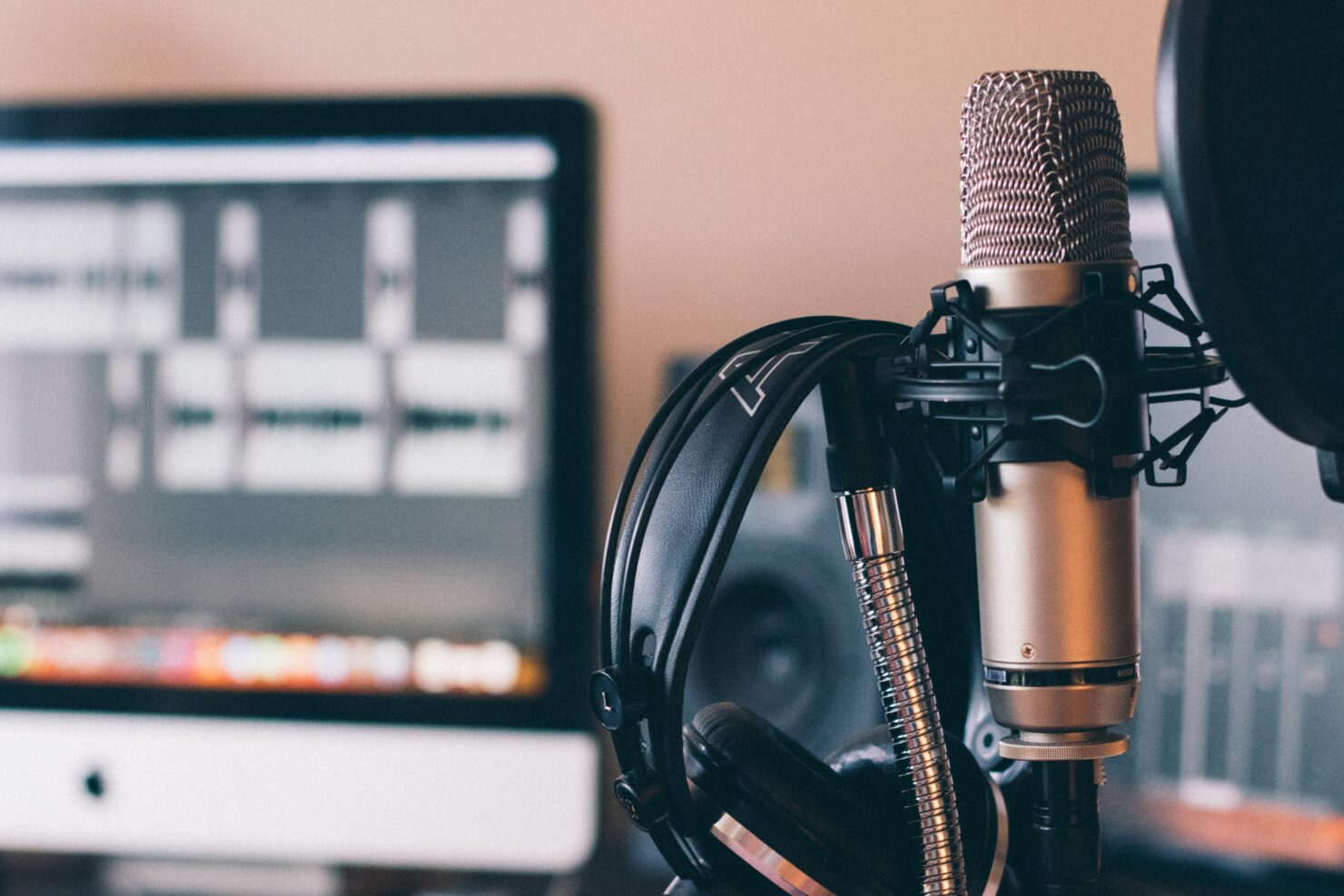 Apple Podcasts Subscriptions Platform Goes Official on 15th June