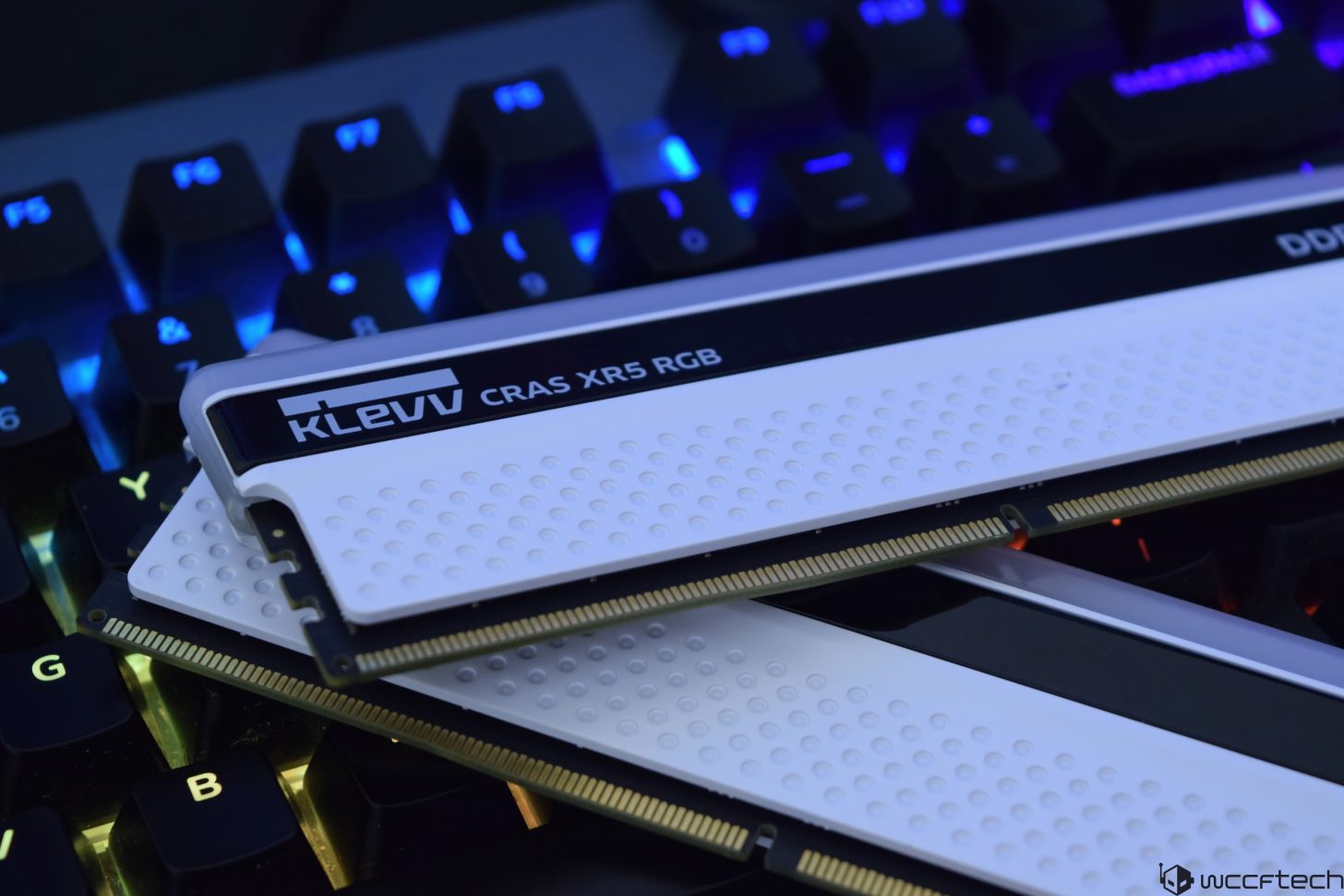 Klevv Memory KLEVV CRAS XR5 RGB 32 GB DDR5-8000 Memory Kit Review: Firing Up All 8 ...