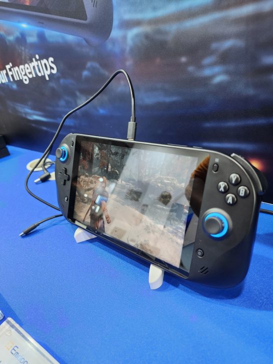 Emdoor Readies Intel Meteor Lake "Core Ultra 100" Gaming Handheld ...