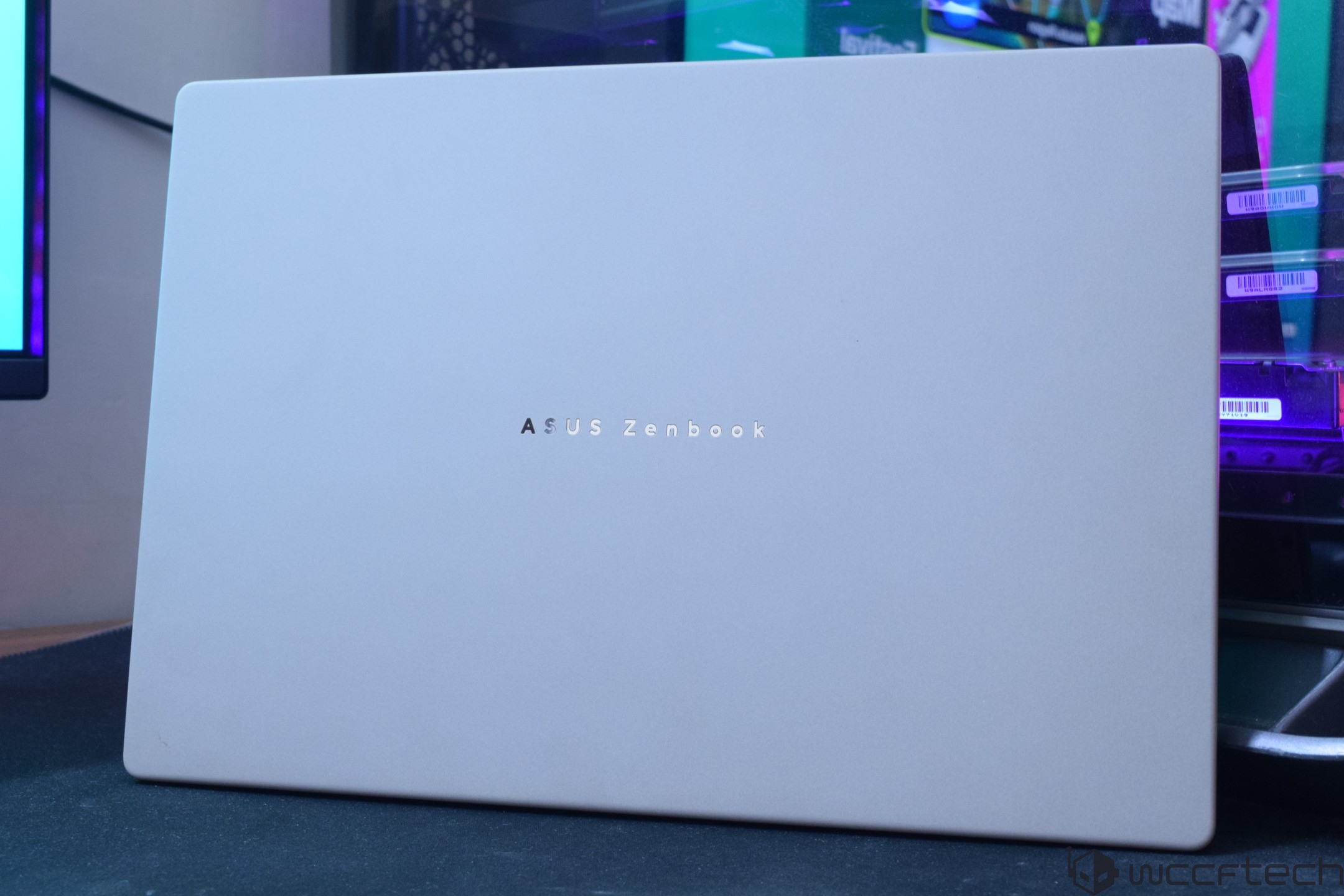 ASUS Zenbook A14 