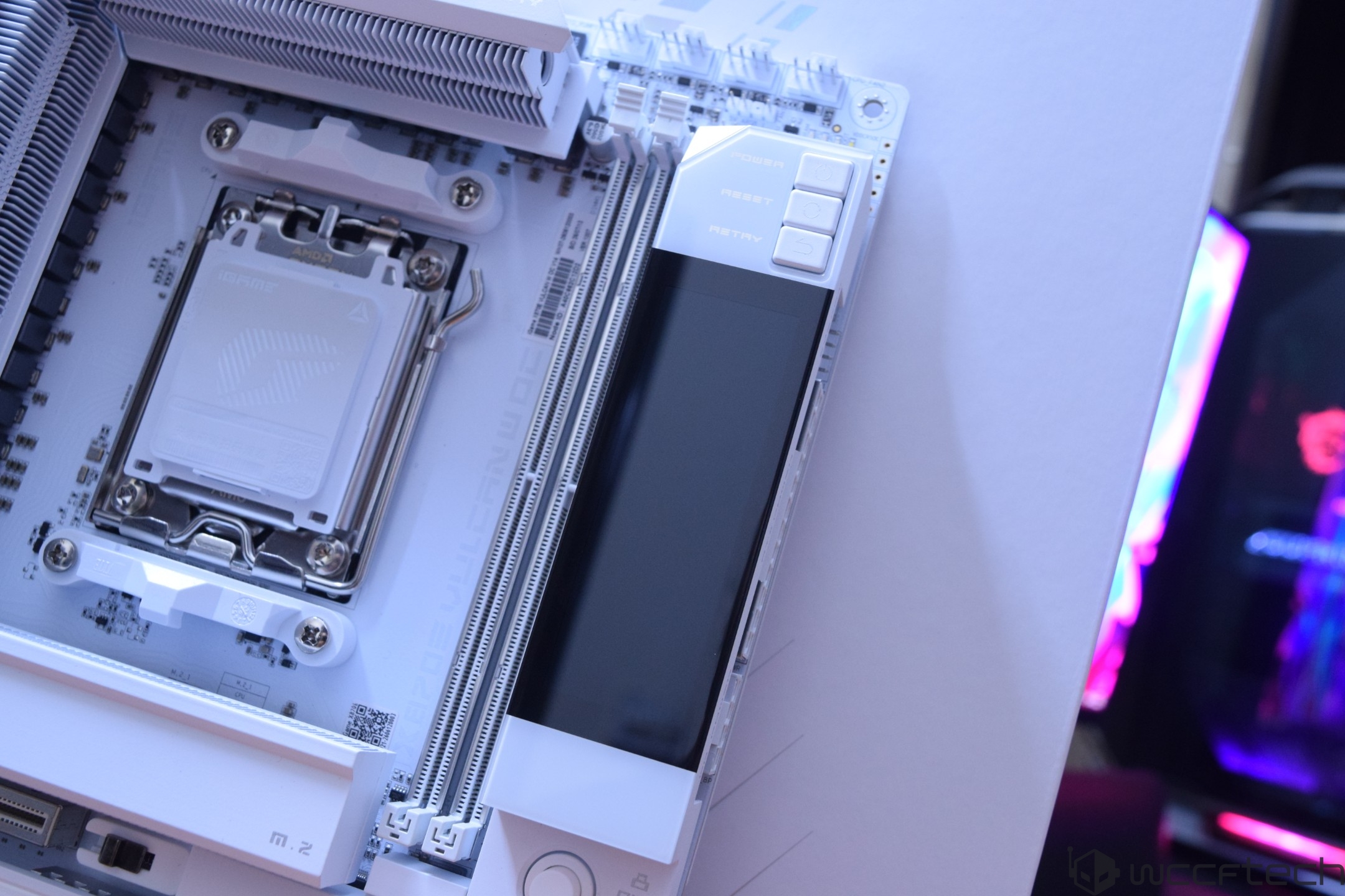 Colorful iGame X870E Vulcan W OC V14 Motherboard Review - Premium