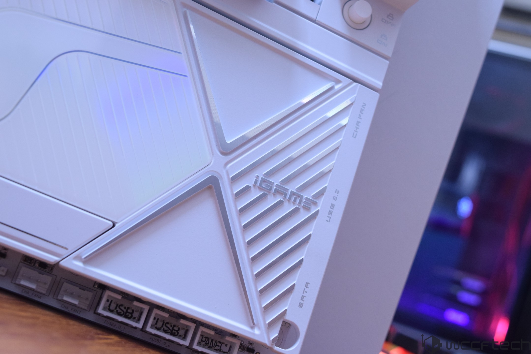Colorful iGame X870E Vulcan W OC V14 Motherboard Review - Premium